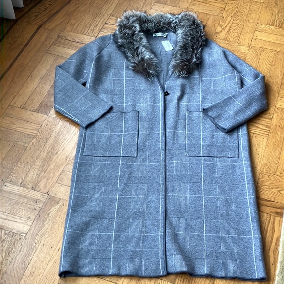 Neiman Marcus Jackets & Blazers - NEW! Gorgeous Neiman Marcus knit Coat w/ Silver Fur Collar size L/XL
